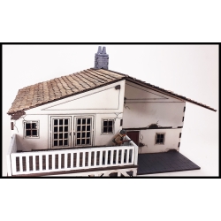 Large Two Story L Shaped House w/ Balcony Prepainted Laser-cut 28mm Buildings WWII FRONTLINE GAMES