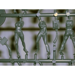 Zombie Vixens (10 + 1) Sprue WARGAMES FACTORY WARLORD GAMES